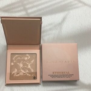 ATHR Beauty Diffused Reflections Bronzing Powder - Tan